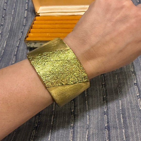 Silpada Athena Cuff - Picture 4 of 4